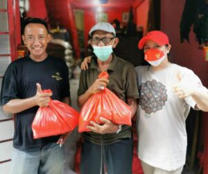 Sambut HUT ke-77 RI, Prasatya DKI Jakarta Salurkan 777 Paket Sembako untuk Warga